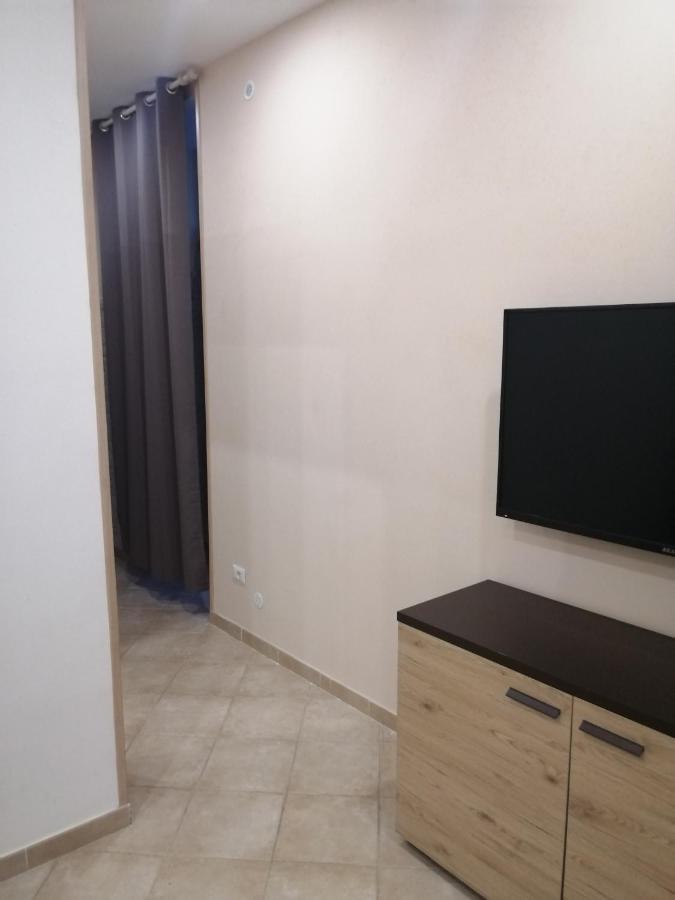 Apartament Ad Un Passo Dal Duomo "2" Neapol Zewnętrze zdjęcie