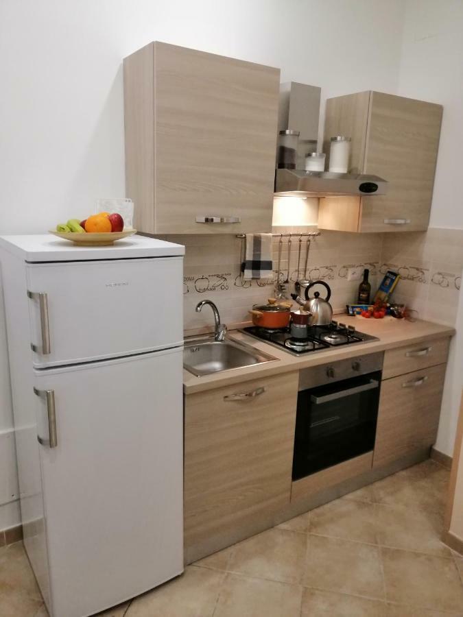 Apartament Ad Un Passo Dal Duomo "2" Neapol Zewnętrze zdjęcie