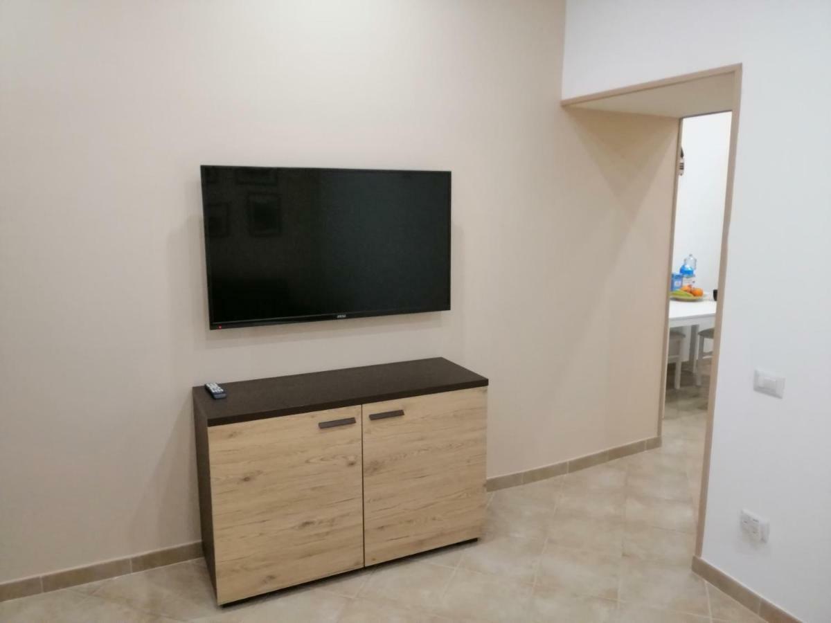 Apartament Ad Un Passo Dal Duomo "2" Neapol Zewnętrze zdjęcie